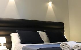 Little Rose Lodge